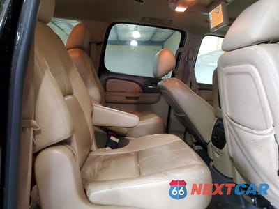 Zdjęcie 11 z 13 samochodu: 2011 CHEVROLET SUBURBAN K1500 LT VIN:1GNSKJE37BR189943 - miniatura