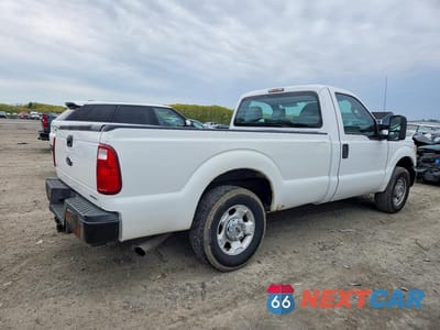 Trzecie zdjęcie samochodu z tyłu: 2015 FORD F250 SUPER DUTY VIN:1FTBF2A60FEA76433 - miniatura