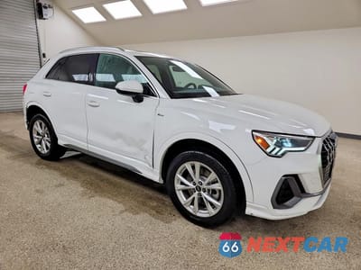 Czwarte zdjęcie samochodu z boku: 2025 AUDI Q3 PREMIUM S LINE 45 VIN:WA1DECF35S1015302 - miniatura