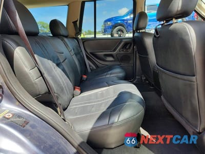 Zdjęcie 11 z 13 samochodu: 2004 JEEP GRAND CHEROKEE LAREDO VIN:1J8GX48SX4C295659 - miniatura