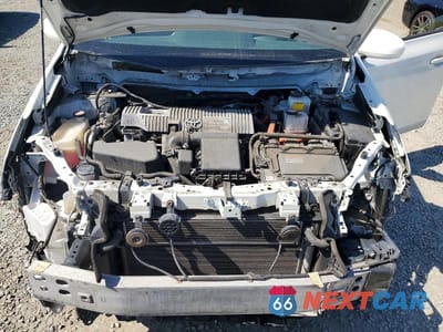 Zdjęcie 11 z 13 samochodu: 2015 TOYOTA PRIUS V TWO VIN:JTDZN3EU4FJ039117 - miniatura