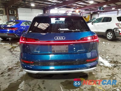 Zdjęcie 6 z 12 samochodu: 2022 AUDI E-TRON PREMIUM PLUS VIN:WA1LAAGE4NB032456 - miniatura
