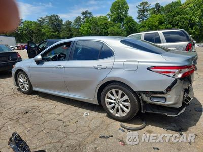 Drugie zdjęcie samochodu z przodu: 2018 TOYOTA CAMRY LE VIN:4T1B11HK2JU513659 - miniatura