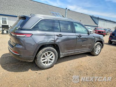 Trzecie zdjęcie samochodu z tyłu: 2023 JEEP GRAND CHEROKEE LAREDO VIN:1C4RJHAG9PC622541 - miniatura