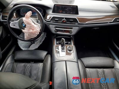 Zdjęcie 8 z 12 samochodu: 2022 BMW 750 XI VIN:WBA7U2C03NCJ39116 - miniatura