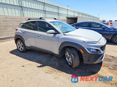 Czwarte zdjęcie samochodu z boku: 2023 HYUNDAI KONA SEL VIN:KM8K6CAB9PU013093 - miniatura