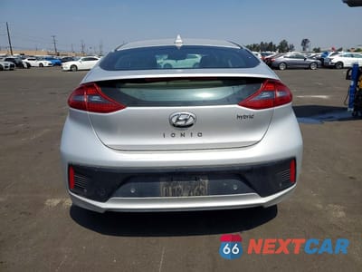 Zdjęcie 6 z 13 samochodu: 2018 HYUNDAI IONIQ LIMITED VIN:KMHC05LC7JU063540 - miniatura