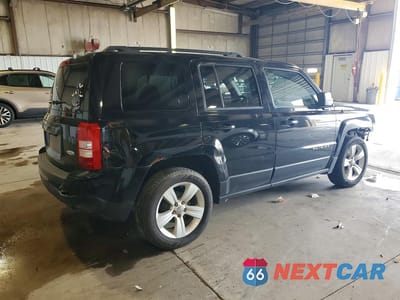 Trzecie zdjęcie samochodu z tyłu: 2013 JEEP PATRIOT LATITUDE VIN:1C4NJPFA4DD251064 - miniatura