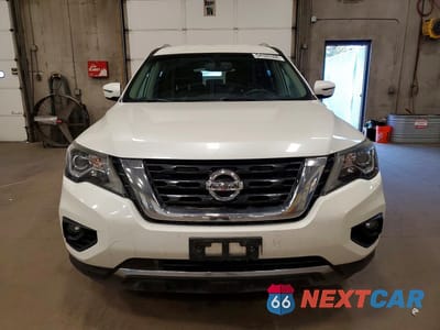 Piąte zdjęcie samochodu w środku: 2017 NISSAN PATHFINDER SV VIN:5N1DR2MMXHC608646 - miniatura