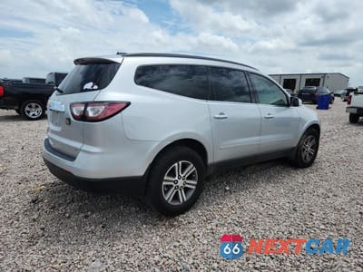 Trzecie zdjęcie samochodu z tyłu: 2017 CHEVROLET TRAVERSE LT VIN:1GNKRGKD8HJ215596 - miniatura