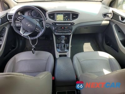 Zdjęcie 8 z 13 samochodu: 2018 HYUNDAI IONIQ LIMITED VIN:KMHC05LC7JU063540 - miniatura