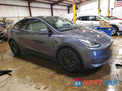 Czwarte zdjęcie samochodu z boku: 2021 TESLA MODEL Y VIN:5YJYGDEE1MF254656 - miniatura