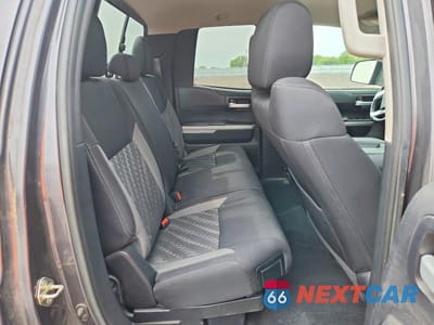 Zdjęcie 10 z 12 samochodu: 2018 TOYOTA TUNDRA SR5 VIN:5TFUW5F15JX743355 - miniatura