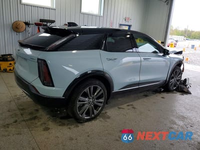 Trzecie zdjęcie samochodu z tyłu: 2025 CADILLAC OPTIQ SPORT VIN:3GYK3GMR7SS220176 - miniatura