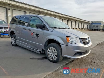 Czwarte zdjęcie samochodu z boku: 2019 DODGE GRAND CARAVAN SE VIN:2C7WDGBG6KR792040 - miniatura