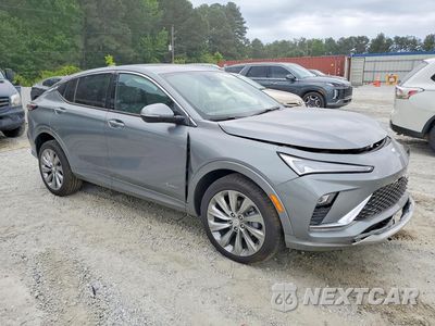Czwarte zdjęcie samochodu z boku: 2025 BUICK ENVISTA AVENIR VIN:KL47LCEP8SB237222 - miniatura