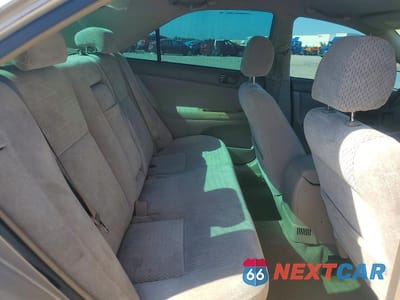 Zdjęcie 10 z 12 samochodu: 2003 TOYOTA CAMRY LE VIN:4T1BE32K73U700262 - miniatura