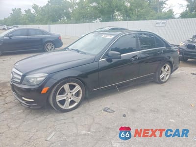 2011 MERCEDES-BENZ C 300 4MATIC WDDGF8BB0BR157946 - główne zdjęcie licytacji z USA - miniatura
