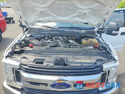 Zdjęcie 11 z 12 samochodu: 2017 FORD F350 SUPER DUTY VIN:1FT8W3BT8HED00474 - miniatura