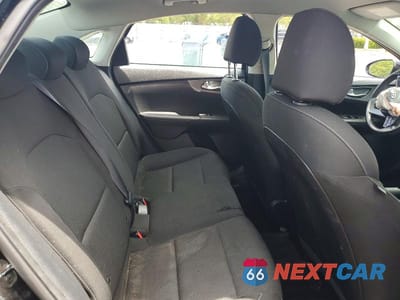 Zdjęcie 10 z 13 samochodu: 2021 KIA FORTE LXS VIN:3KPF24AD3ME408177 - miniatura