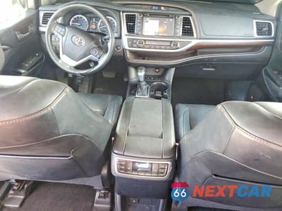 Zdjęcie 8 z 12 samochodu: 2015 TOYOTA HIGHLANDER LIMITED PLATINUM VIN:5TDDKRFH5FS075585 - miniatura