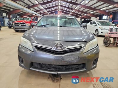 Piąte zdjęcie samochodu w środku: 2011 TOYOTA CAMRY HYBRID VIN:4T1BB3EK8BU131568 - miniatura