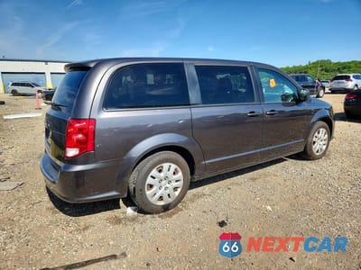 Trzecie zdjęcie samochodu z tyłu: 2018 DODGE GRAND CARAVAN SE VIN:2C4RDGBGXJR151076 - miniatura