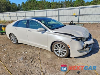 Czwarte zdjęcie samochodu z boku: 2015 LINCOLN MKZ HYBRID VIN:3LN6L2LU7FR610221 - miniatura