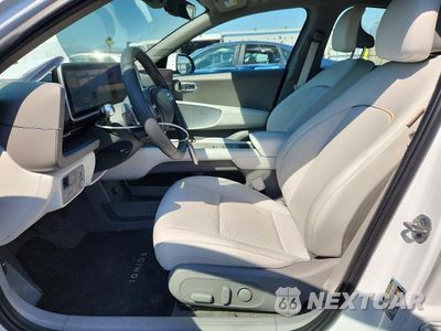 Zdjęcie 7 z 12 samochodu: 2025 HYUNDAI IONIQ 6 SEL VIN:KMHM34AA9SA092600 - miniatura
