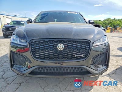 Piąte zdjęcie samochodu w środku: 2025 JAGUAR F-PACE R-DYNAMIC S VIN:SADCT2EX8SA746980 - miniatura