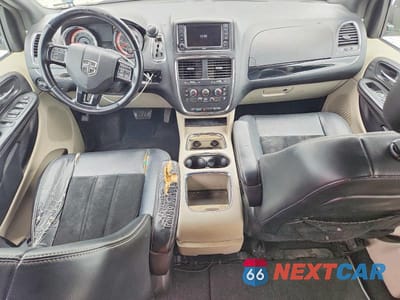 Zdjęcie 8 z 13 samochodu: 2018 DODGE GRAND CARAVAN SXT VIN:2C4RDGCG3JR208930 - miniatura