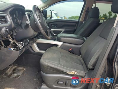 Zdjęcie 7 z 12 samochodu: 2017 NISSAN TITAN XD SV VIN:1N6BA1F47HN521802 - miniatura
