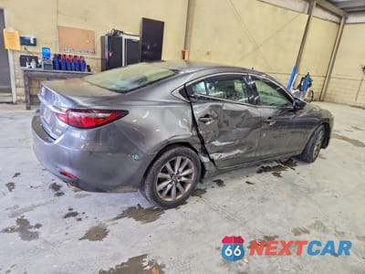 Trzecie zdjęcie samochodu z tyłu: 2018 MAZDA 6 SPORT VIN:JM1GL1UM0J1328670 - miniatura