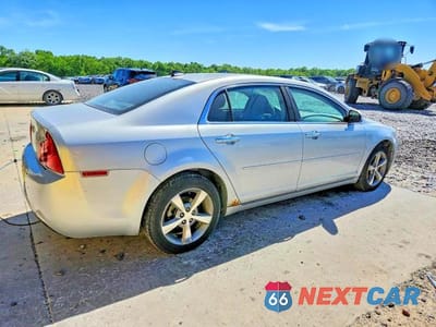 Trzecie zdjęcie samochodu z tyłu: 2012 CHEVROLET MALIBU 1LT VIN:1G1ZC5E02CF345061 - miniatura