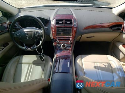 Zdjęcie 8 z 12 samochodu: 2017 LINCOLN MKZ PREMIERE VIN:3LN6L5A95HR614139 - miniatura