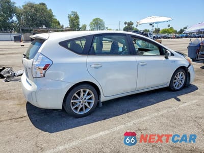 Trzecie zdjęcie samochodu z tyłu: 2014 TOYOTA PRIUS V FIVE VIN:JTDZN3EU7E3355467 - miniatura