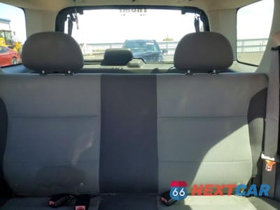 Zdjęcie 10 z 13 samochodu: 2004 FORD ESCAPE XLS VIN:1FMYU92154KA21823 - miniatura