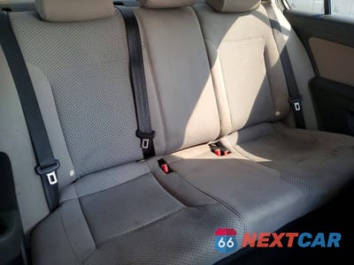 Zdjęcie 10 z 12 samochodu: 2011 VOLKSWAGEN JETTA VIN:3VW2K7AJ5BM400250 - miniatura