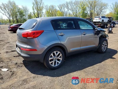 Trzecie zdjęcie samochodu z tyłu: 2015 KIA SPORTAGE LX VIN:KNDPBCAC6F7756550 - miniatura