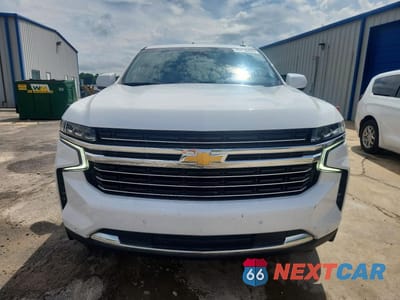Piąte zdjęcie samochodu w środku: 2024 CHEVROLET SUBURBAN C1500 LT VIN:1GNSCCKD3RR235090 - miniatura