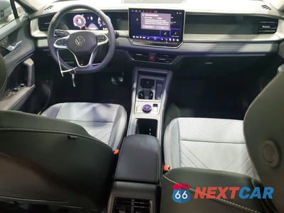 Zdjęcie 8 z 13 samochodu: 2026 VOLKSWAGEN TIGUAN SE VIN:3VVFR7RM7TM075523 - miniatura