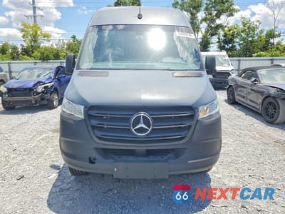 Piąte zdjęcie samochodu w środku: 2019 MERCEDES BENZ SPRINTER 2500 DELIVERY VAN VIN:WD4PF1CD2KP125261 - miniatura