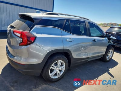 Trzecie zdjęcie samochodu z tyłu: 2023 GMC TERRAIN SLE VIN:3GKALMEG9PL198586 - miniatura