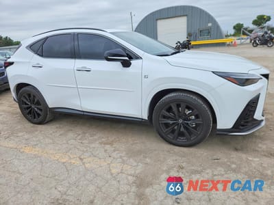 Czwarte zdjęcie samochodu z boku: 2022 LEXUS NX 350 VIN:JTJKGCEZ7N2004729 - miniatura