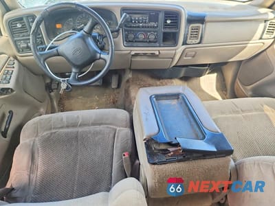 Zdjęcie 8 z 12 samochodu: 2001 CHEVROLET SILVERADO K2500 HEAVY DUTY VIN:1GCHK23G21F202466 - miniatura