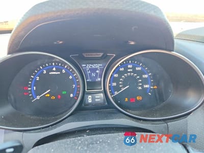 Zdjęcie 9 z 12 samochodu: 2014 HYUNDAI VELOSTER TURBO VIN:KMHTC6AE0EU201426 - miniatura