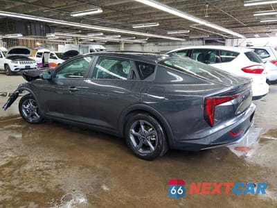 Drugie zdjęcie samochodu z przodu: 2026 KIA K4 LXS VIN:3KPFT4DE7TE302279 - miniatura