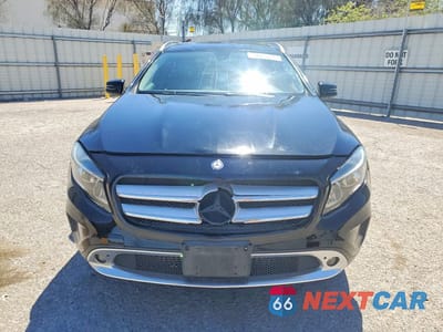 Piąte zdjęcie samochodu w środku: 2016 MERCEDES-BENZ GLA 250 4MATIC VIN:WDCTG4GB3GJ260740 - miniatura