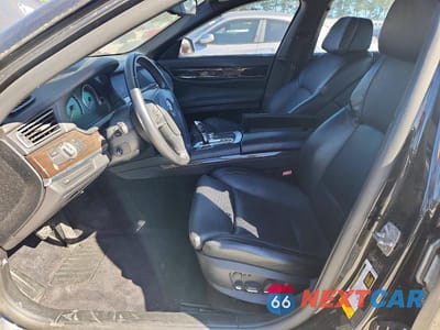 Zdjęcie 7 z 12 samochodu: 2011 BMW 750 I VIN:WBAKX6C56BC197110 - miniatura