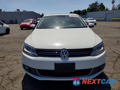 Piąte zdjęcie samochodu w środku: 2014 VOLKSWAGEN JETTA SEL VIN:3VWL17AJ7EM441636 - miniatura